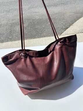 GREAT AMERICAN ALL LEATHER BURGUNDY OVER THE SHOULDER BAG